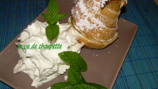 Poire fondante en robe croustillante