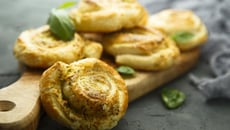 Roulés pesto et parmesan