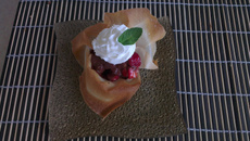 Fraise gariguette praliné en brick