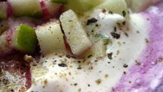 Gaspacho de chou rouge-pomme granny et crème mousseuse