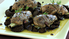 Cuisses de grenouilles farcies aux morilles