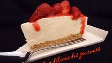 Cheesecake au chocolat blanc et aux fraises