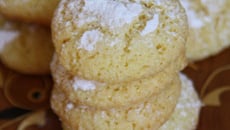 Ghoriba à la semoule et noix de coco