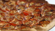 Tarte à la tomate et à la moutarde