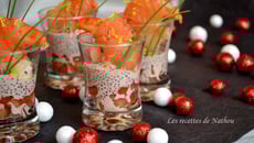 Verrines de gambas au saumon fumé, sauce aux œufs de lompe