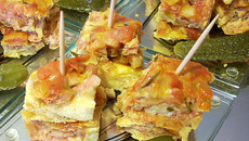 Omelette au jambon Serrano cuisinée à la tomate