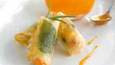 Bonbons de langoustine au Comté et basilic