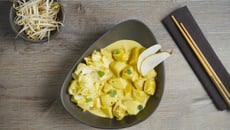 Wok de lapin au curry et aux poires