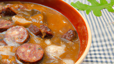 Andouille de Vire en soupe de châtaignes