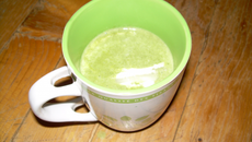 Consommé de laitue au fromage de chèvre