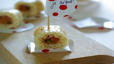 Sushi fumé pistache & abricots secs