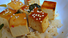 Tofu sauté aux graines de sésame