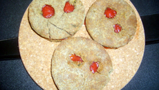 Sablé de sarrasin au basilic et fraises