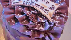 Gâteau feuille d'automne en forme de cœur