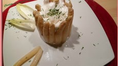 Charlotte aux asperges et crabe au fromage frais de chèvre