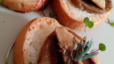 Foie gras sur brioche toastée en tartinettes