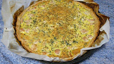 Tarte poulet estragon et fanes de radis