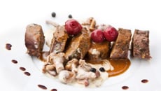 Epaule de chevreuil sauce groseille