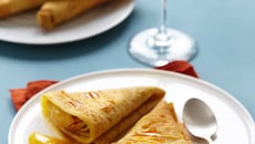 Crêpes aux poires pochées au sirop de cidre safrané