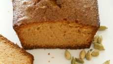 Cake à la cardamome et à la cannelle