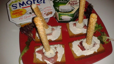 Sucettes de st agur sur tartine de st moret