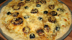 Pizza tomate séchée, mozzarelle, gruyère