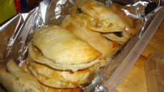 Chaussons aux poivrons, feuilletés