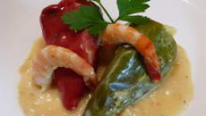 Piquillos farcis au cabillaud et aux gambas