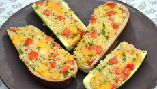 Aubergines et courgettes farcies au boulgour