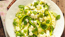 Salade de semoule au Salakis nature & aux légumes ©Dorian Nieto