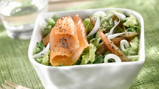 Salade de choux et saumon au naturel