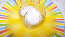 Carpaccio d'ananas et granité rhum -coco