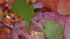 Salade de Pamplemousses (yum some-oh)