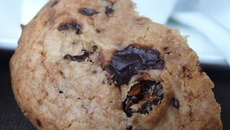 Cookies moelleux au chocolat et raisins secs