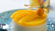 Bavarois exotique, ananas, mangue & noix de coco