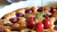Clafoutis aux cerises familial