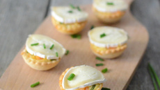 Tartelettes apéritives au saumon & En-Cas de Caprice