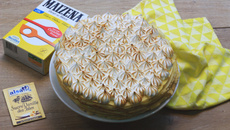 Gâteau de crêpes façon tarte au citron meringuée