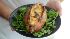 Patate douce rôtie au four