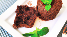 Se regaler d'un délicieux gâteau au chocolat au micro-ondes