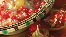 Couscous sucré aux grains de grenade et raisins