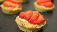 Mini tartelettes salées au roquefort et à la gariguette
