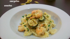 Farfalle, courgettes et crevettes