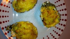 Huîtres gratinées, fondue de poireaux