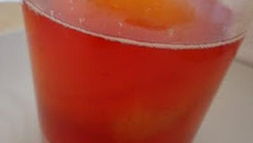 Marinade de nectarines au cabernet d'Anjou