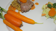 Filets de lapin au gingembre et tartare de panais et carotte