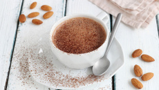 Chocolat chaud healthy au lait d'amande