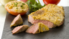 Tranche de gigot d'agneau grillée à la diable