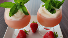 Îles flottante à la fraises et à la menthe