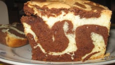 Cake marbré chocolat-vanille